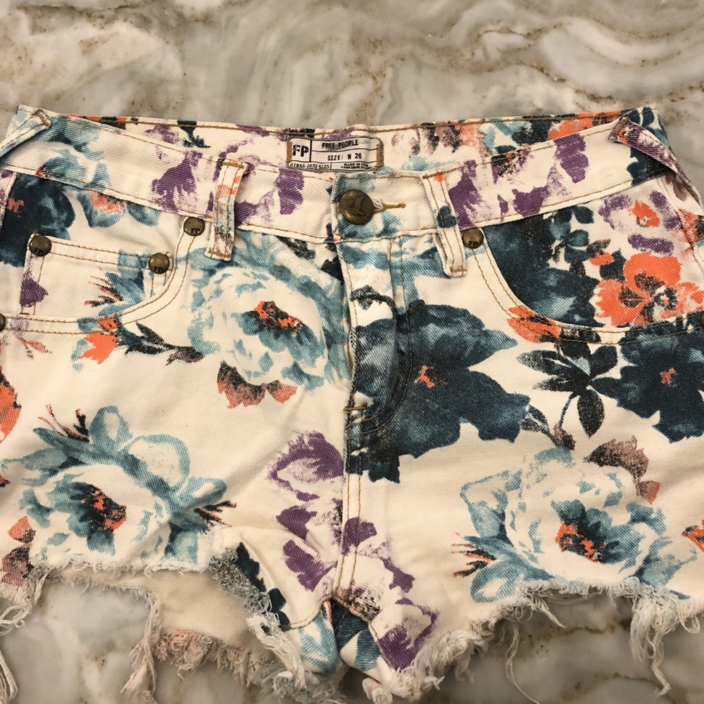 Floral Free People shorts. Size 26